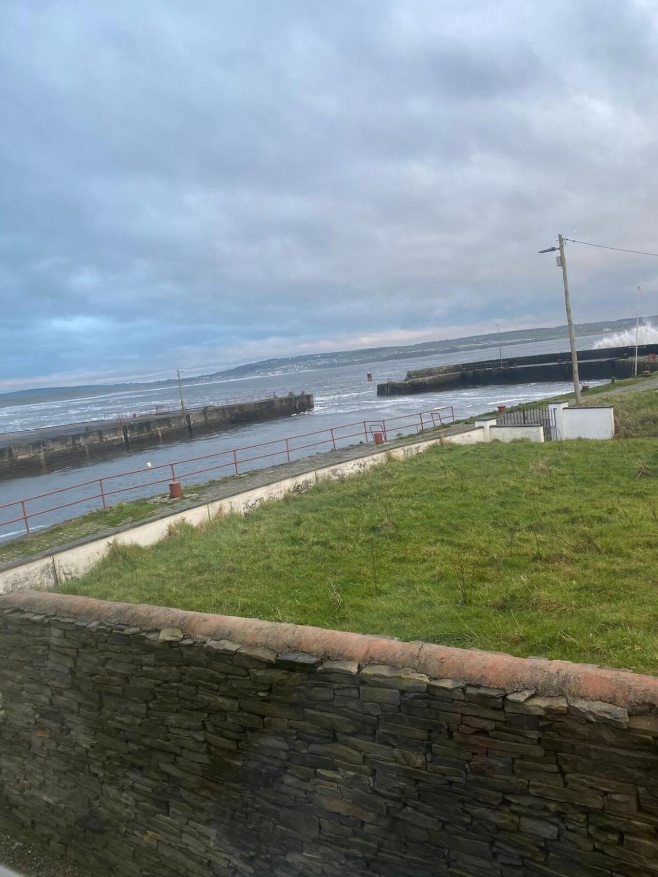 Vila The Boathouse On The Atlantic Sea Liscannor Exteriér fotografie